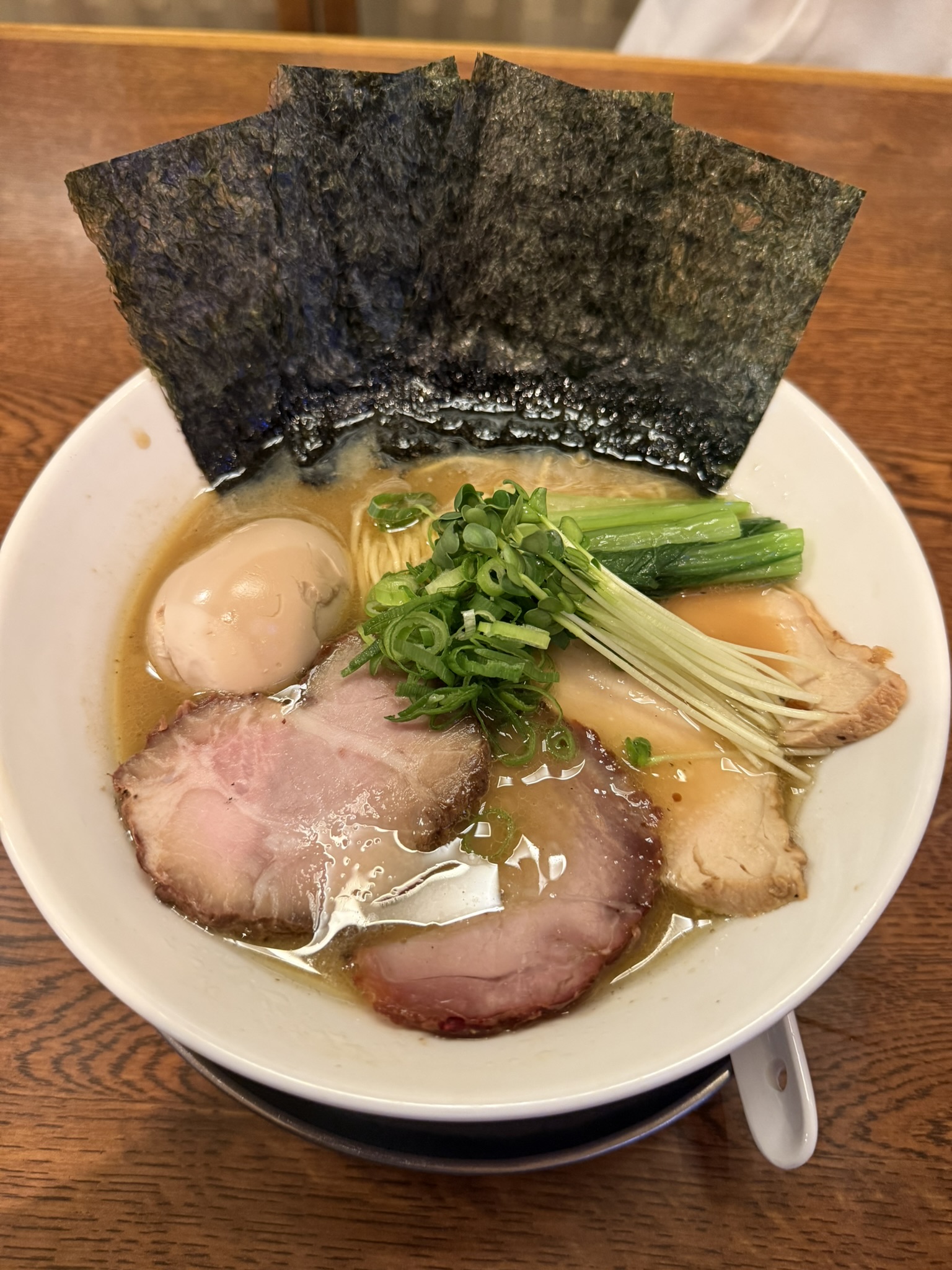 麺家 香暖の鯛の白湯らーめん トッピング全部載せ1350円