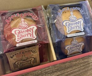 GRANNY SMITHのアップルクッキーBOX購入品